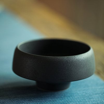 Modern Black and White Ikebana Vase