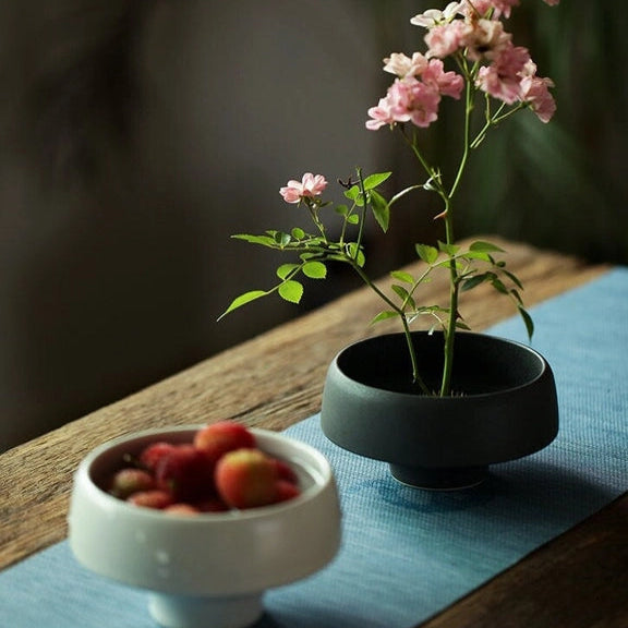 Modern Black and White Ikebana Vase