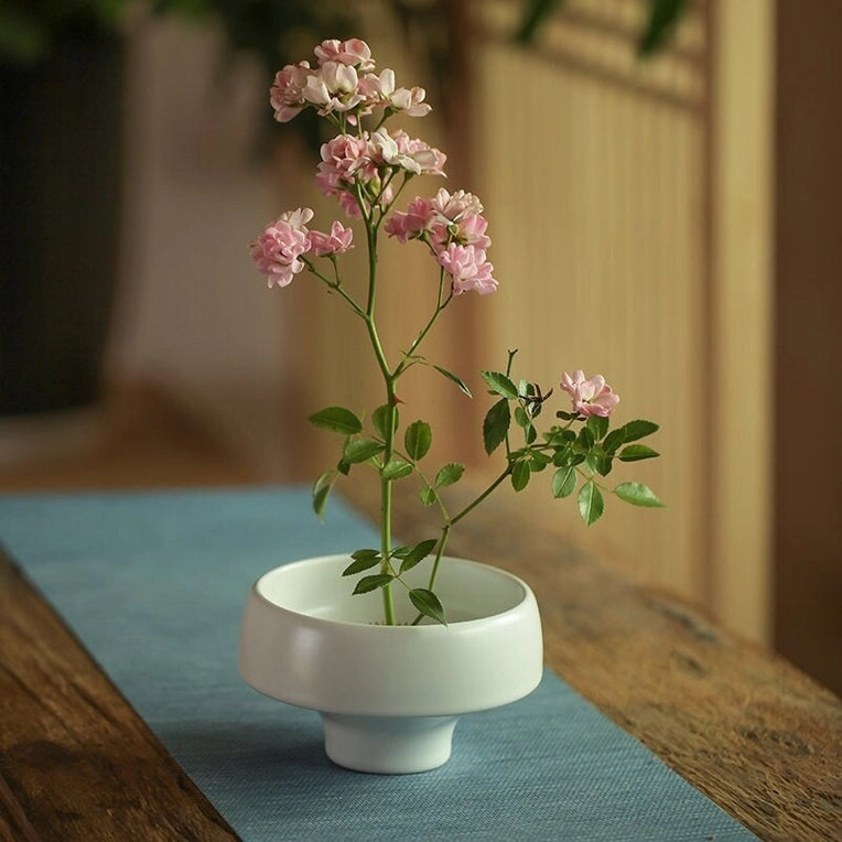 Modern Black and White Ikebana Vase
