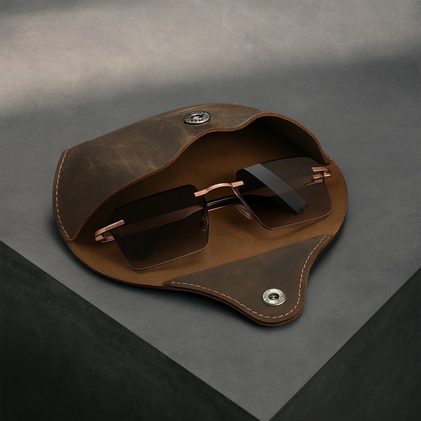 Leather Eyewear Pouch – Classic Protective Case