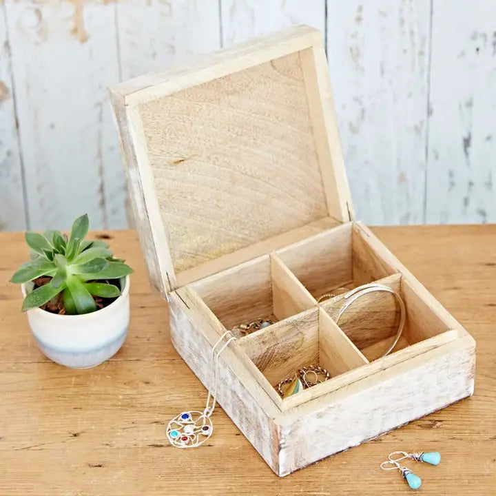Wooden Leaf Design Box